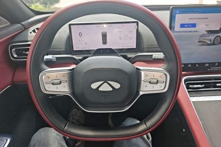 Used Chery Fengyun Fulwin A9L 2025 Model, Four-Wheel Drive High-Energy Peak Edition Steering Wheel