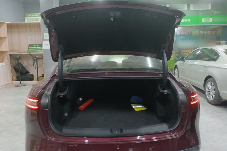 Used Chery Fengyun Fulwin A9L 2025 Model, Four-Wheel Drive High-Energy Peak Edition Trunk