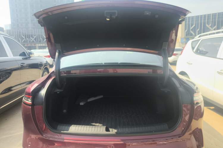 Used Chery Fengyun Fulwin A9L 2025 Model, Four-Wheel Drive High-Energy Peak Edition Trunk
