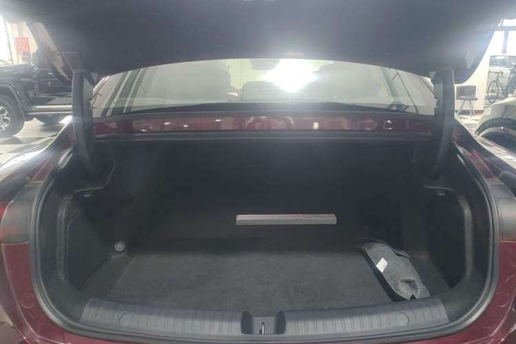 Used Chery Fengyun Fulwin A9L 2025 Model, Four-Wheel Drive High-Energy Peak Edition Trunk