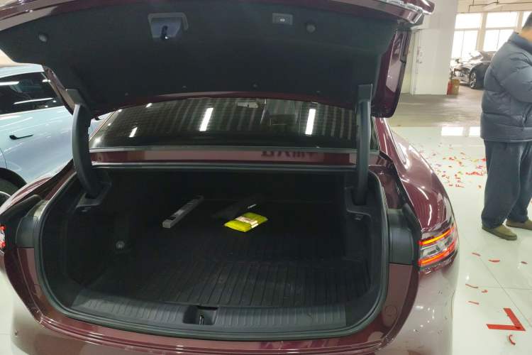 Used Chery Fengyun Fulwin A9L 2025 Model, Four-Wheel Drive High-Energy Peak Edition Trunk