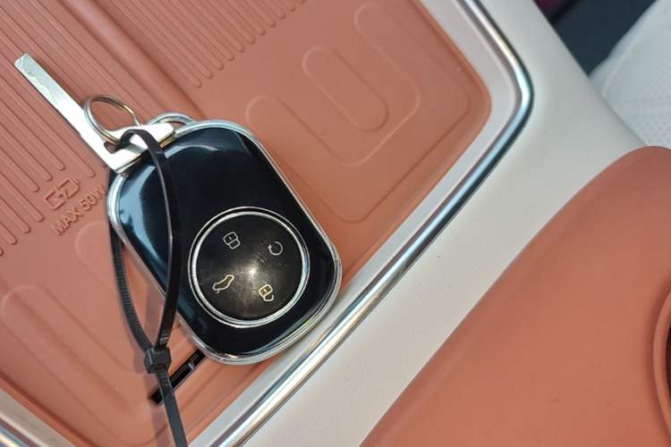 Used Chery Fengyun Fulwin A9L 2025 Model, 260 Boya Luxury Edition Vehicle Key