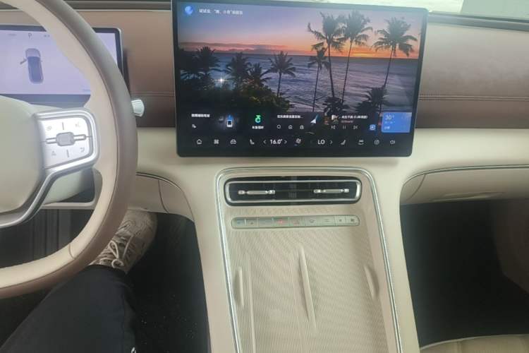 Used Chery Fengyun Fulwin A9L 2025 Model, 260 Ultra-Long Range Prestige Edition Audio And AC Panel