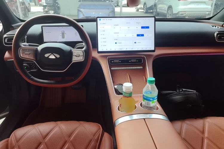 Used Chery Fengyun Fulwin A9L 2025 Model, 260 Ultra-Long Range Prestige Edition Center Console