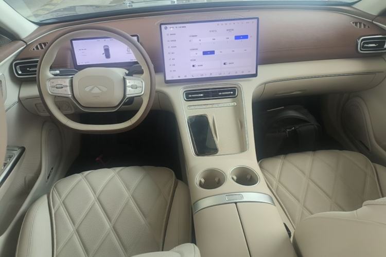 Used Chery Fengyun Fulwin A9L 2025 Model, 260 Ultra-Long Range Prestige Edition Center Console