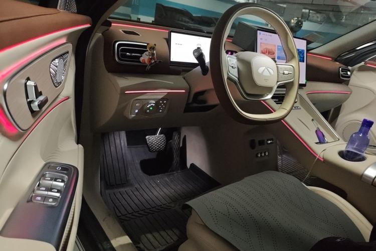 Used Chery Fengyun Fulwin A9L 2025 Model, Four-Wheel Drive High-Energy Peak Edition Driver Seat