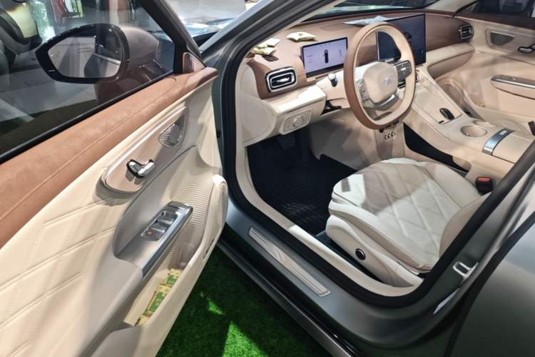 Used Chery Fengyun Fulwin A9L 2025 Model, 260 Ultra-Long Range Prestige Edition Driver Seat