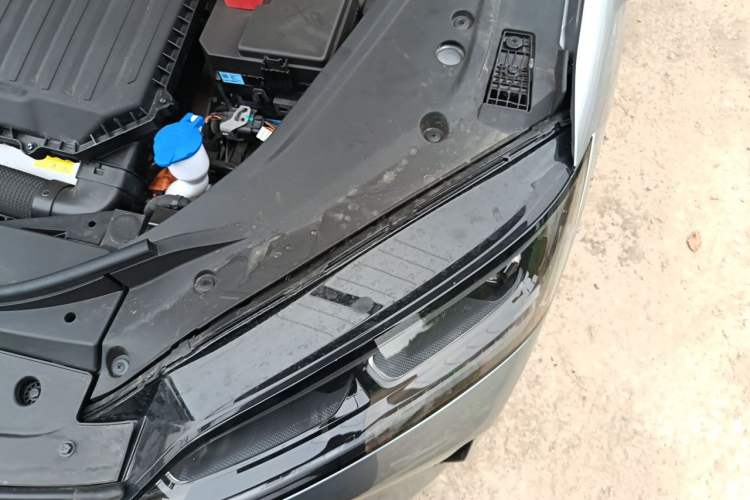 Used Chery Fengyun Fulwin A9L 2025 Model, 260 Boya Luxury Edition Engine Bay Left