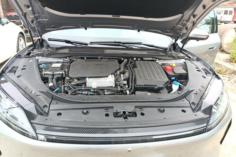 Used Chery Fengyun Fulwin A9L 2025 Model, 260 Boya Luxury Edition Engine Bay