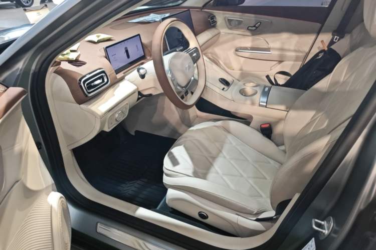 Used Chery Fengyun Fulwin A9L 2025 Model, 260 Ultra-Long Range Prestige Edition Left Front Seat