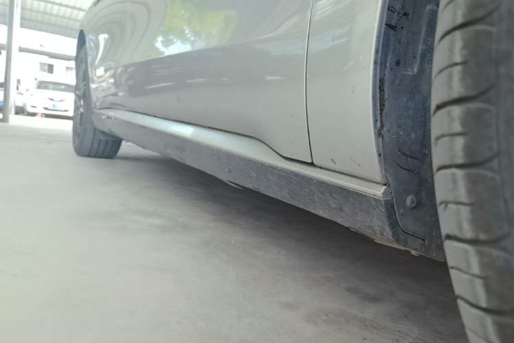 Used Chery Fengyun Fulwin A9L 2025 Model, 260 Ultra-Long Range Prestige Edition Right Side Sill