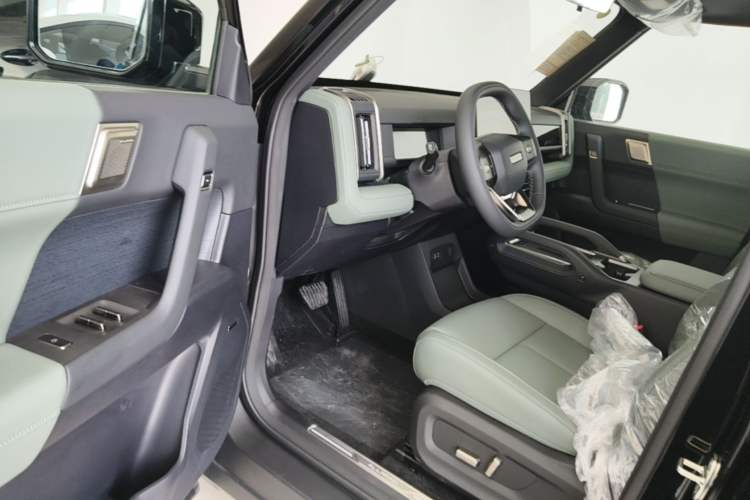Used Chery Fengyun Fulwin X3 2025 Model 401 Zhi Shang Edition Driver Seat
