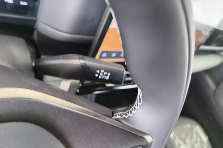 Used Chery Fengyun Fulwin X3 2025 Model 401 Zhi Shang Edition Gear Lever