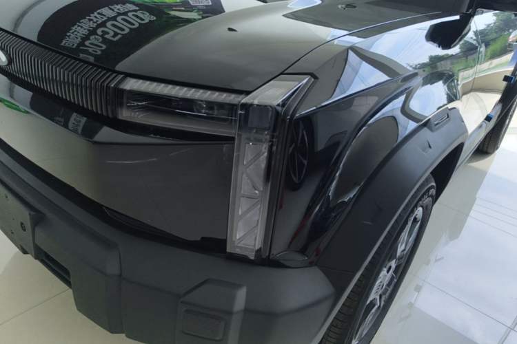 Used Chery Fengyun Fulwin X3 2025 Model 401 Zhi Shang Edition Left Front Headlight