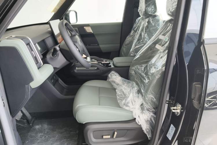 Used Chery Fengyun Fulwin X3 2025 Model 401 Zhi Shang Edition Left Front Seat