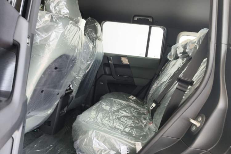 Used Chery Fengyun Fulwin X3 2025 Model 401 Zhi Shang Edition Left Rear Seat