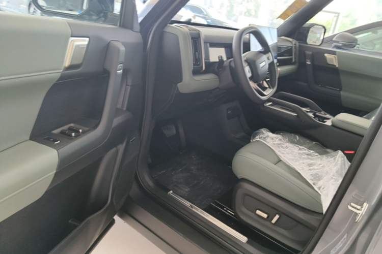 Used Chery Fengyun Fulwin X3 2025 Model 401 Zhi Shang Edition Driver Seat