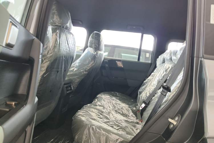 Used Chery Fengyun Fulwin X3 2025 Model 401 Zhi Shang Edition Left Rear Seat