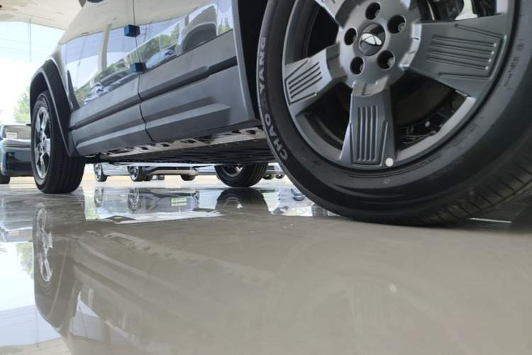 Used Chery Fengyun Fulwin X3 2025 Model 401 Zhi Shang Edition Left Side Sill
