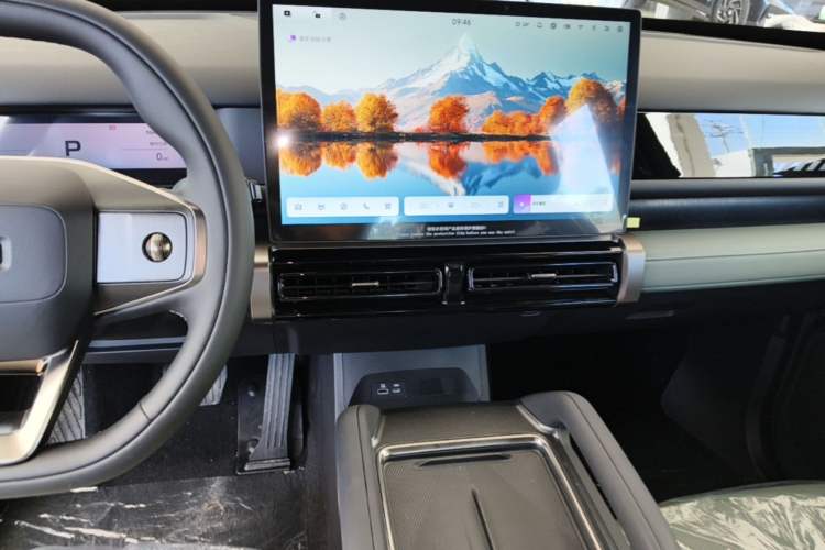 Used Chery Fengyun Fulwin X3 2025 Model 401 Zhi Shang Edition Audio And AC Panel