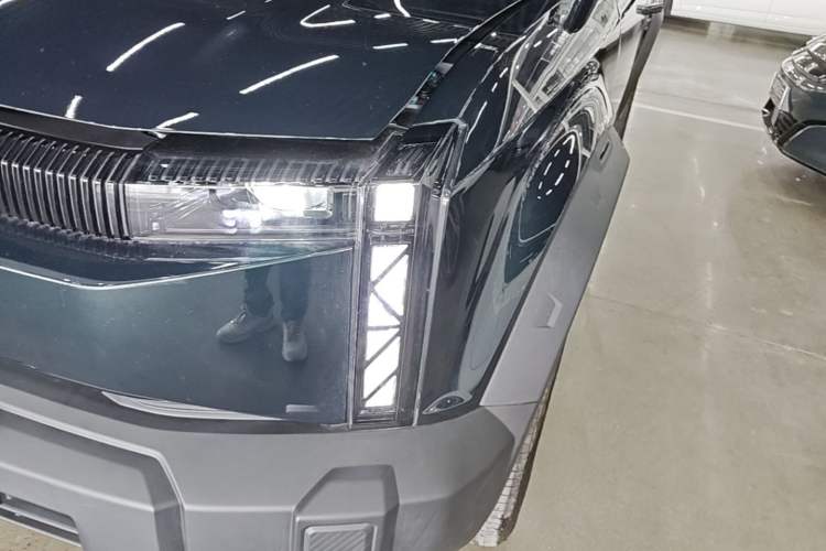 Used Chery Fengyun Fulwin X3 2025 Model 401 Ya Shang Edition Left Front Headlight