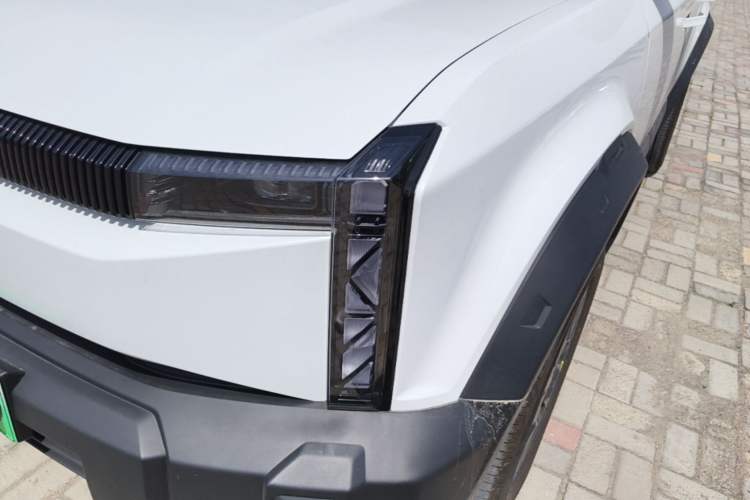Used Chery Fengyun Fulwin X3 2025 Model 401 Ya Shang Edition Left Front Headlight