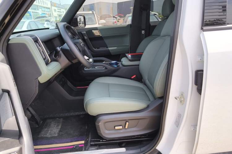 Used Chery Fengyun Fulwin X3 2025 Model 401 Ya Shang Edition Left Front Seat