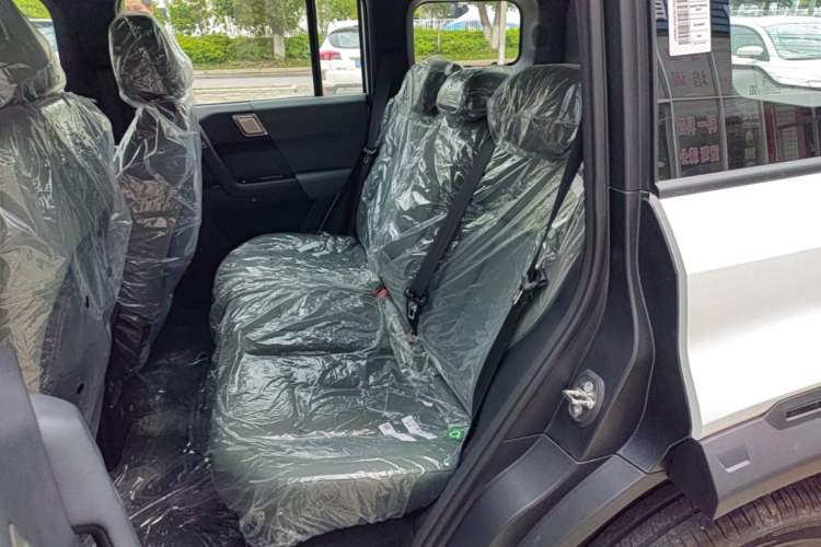 Used Chery Fengyun Fulwin X3 2025 Model 401 Zhi Shang Edition Left Rear Seat
