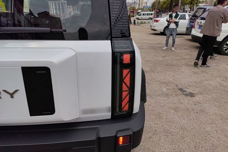 Used Chery Fengyun Fulwin X3 2025 Model 401 Zhi Shang Edition Right Rear Taillight