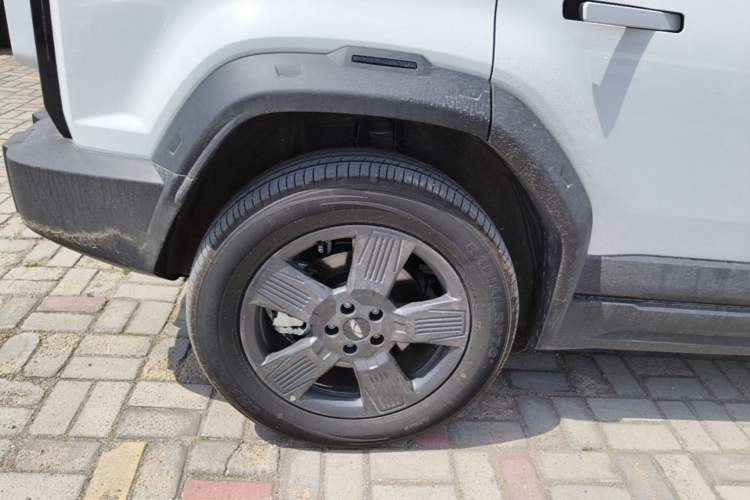 Used Chery Fengyun Fulwin X3 2025 Model 401 Ya Shang Edition Right Rear Wheel Hub