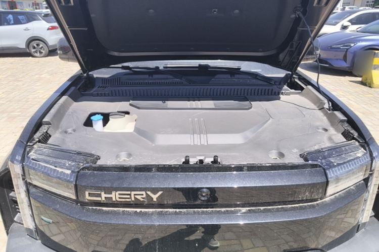 Used Chery Fengyun Fulwin X3 Plus 2025 Model 401 Two-Wheel Drive Smart Leading Edition Engine Bay