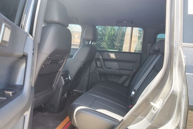 Used Chery Fengyun Fulwin X3 Plus 2025 Model 401 Two-Wheel Drive Smart Leading Edition Left Rear Seat