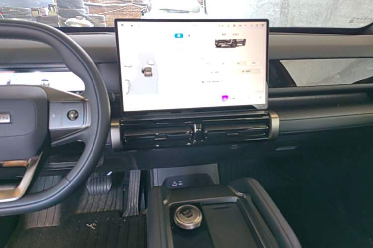 Used Chery Fengyun Fulwin X3 Plus 2025 Model 501 Four-Wheel Drive Smart Leading Edition Audio And AC Panel