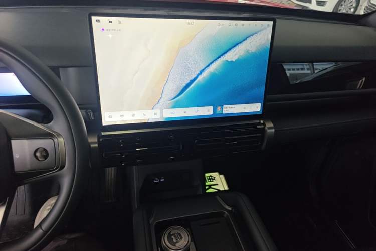 Used Chery Fengyun Fulwin X3 Plus 2025 Model 501 Four-Wheel Drive Smart Leading Edition Audio And AC Panel