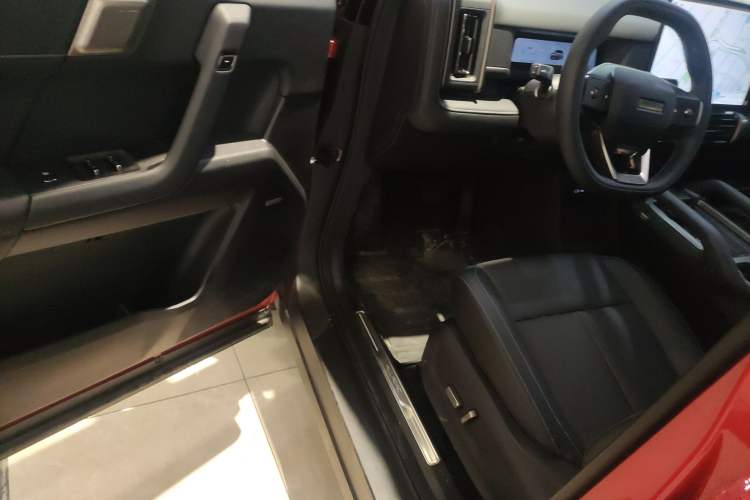 Used Chery Fengyun Fulwin X3 Plus 2025 Model 501 Four-Wheel Drive Smart Leading Edition Driver Seat