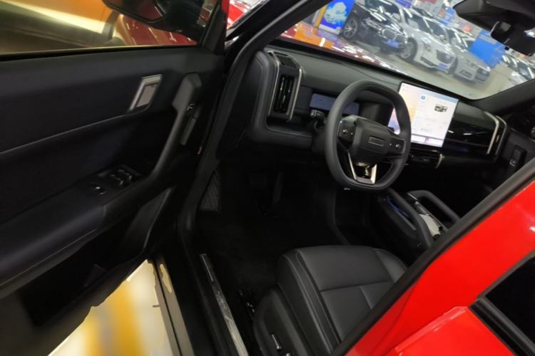 Used Chery Fengyun Fulwin X3 Plus 2025 Model 501 Four-Wheel Drive Smart Leading Edition Driver Seat