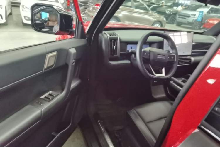Used Chery Fengyun Fulwin X3 Plus 2025 Model 501 Four-Wheel Drive Smart Leading Edition Driver Seat
