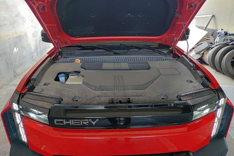 Used Chery Fengyun Fulwin X3 Plus 2025 Model 501 Four-Wheel Drive Smart Leading Edition Engine Bay