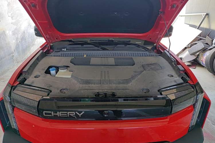 Used Chery Fengyun Fulwin X3 Plus 2025 Model 501 Four-Wheel Drive Smart Leading Edition Engine Bay