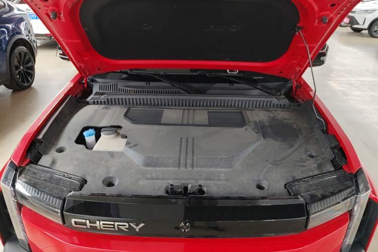 Used Chery Fengyun Fulwin X3 Plus 2025 Model 501 Four-Wheel Drive Smart Leading Edition Engine Bay