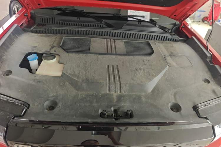 Used Chery Fengyun Fulwin X3 Plus 2025 Model 501 Four-Wheel Drive Smart Leading Edition Engine Bay