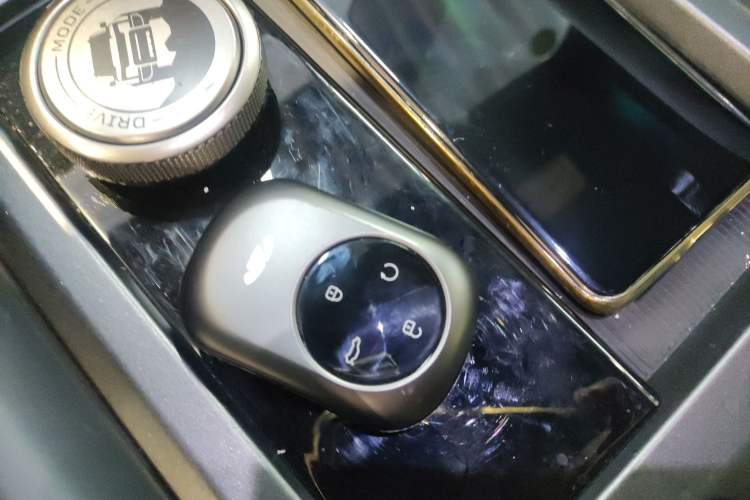 Used Chery Fengyun Fulwin X3 Plus 2025 Model 501 Four-Wheel Drive Smart Leading Edition Interior 1