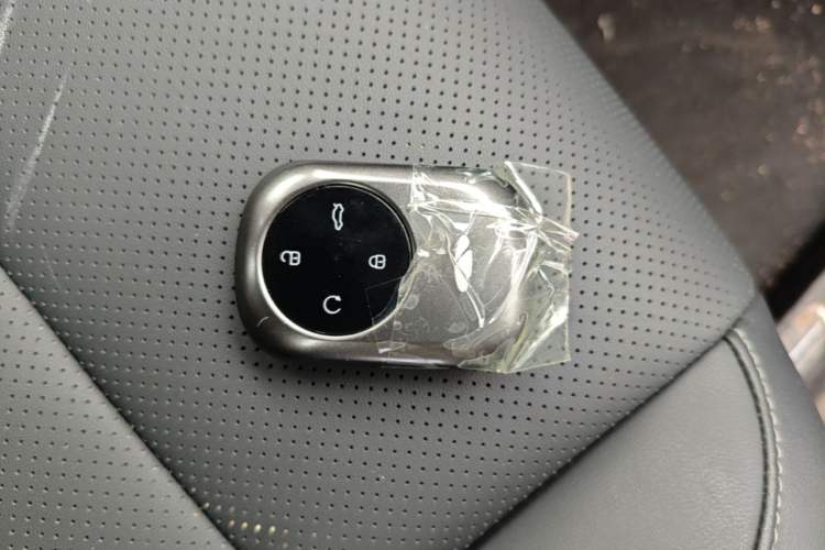 Used Chery Fengyun Fulwin X3 Plus 2025 Model 501 Four-Wheel Drive Smart Leading Edition Interior 1