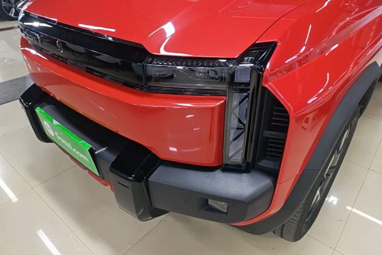 Used Chery Fengyun Fulwin X3 Plus 2025 Model 501 Four-Wheel Drive Smart Leading Edition Left Front Headlight