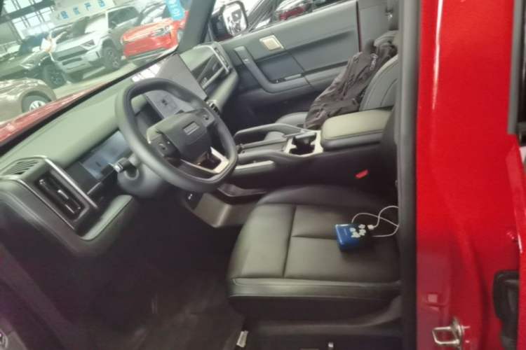 Used Chery Fengyun Fulwin X3 Plus 2025 Model 501 Four-Wheel Drive Smart Leading Edition Left Front Seat