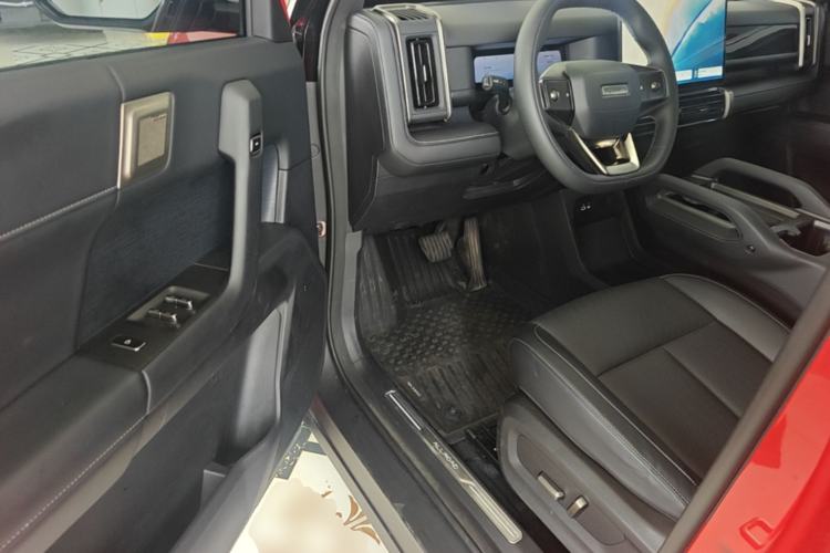 Used Chery Fengyun Fulwin X3 Plus 2025 Model 501 Four-Wheel Drive Smart Leading Edition Left Front Seat