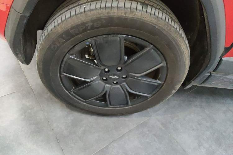 Used Chery Fengyun Fulwin X3 Plus 2025 Model 501 Four-Wheel Drive Smart Leading Edition Left Front Wheel Hub