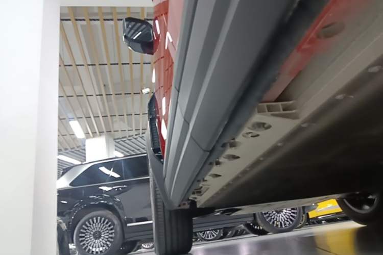 Used Chery Fengyun Fulwin X3 Plus 2025 Model 501 Four-Wheel Drive Smart Leading Edition Left Side Sill