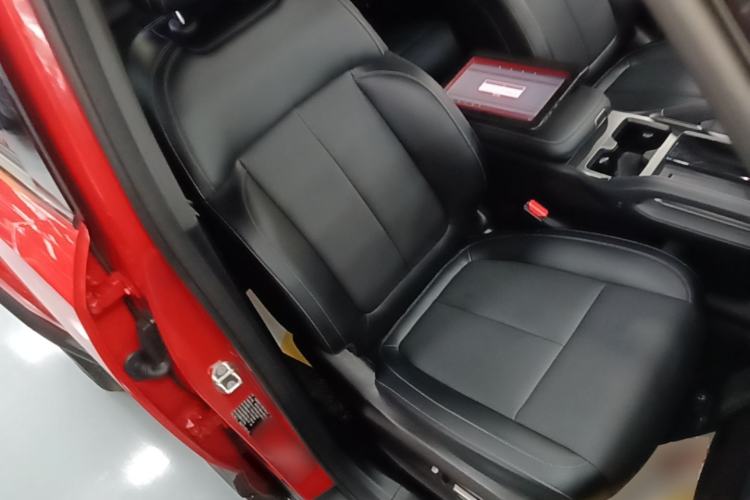 Used Chery Fengyun Fulwin X3 Plus 2025 Model 501 Four-Wheel Drive Smart Leading Edition Right Front Seat