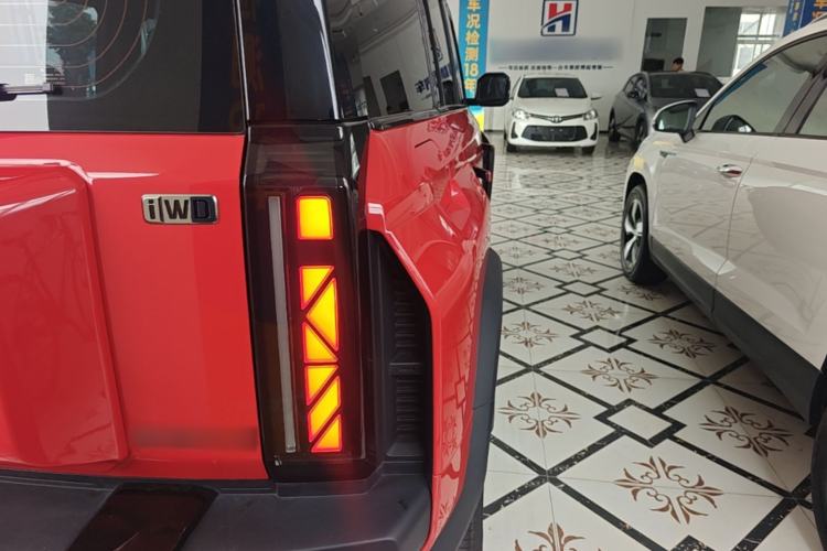 Used Chery Fengyun Fulwin X3 Plus 2025 Model 501 Four-Wheel Drive Smart Leading Edition Right Rear Taillight